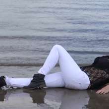 Wamtastic Jessica: Eileen's White Jeans!