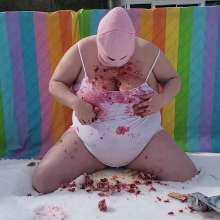 The_Intrigued_WAMers: Mrs Solo in the Snow with a Berry Pie