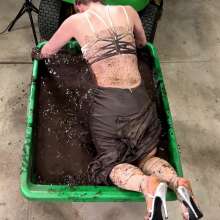 WildThang: Muddy in a White Prom Dress