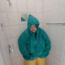 Darkabyss445: New PVC Rainwear Wet in the Shower