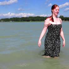 Wamtastic Jessica: S in a Dress