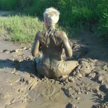 DungeonMasterOne: Sporty Susie Barefoot Mud in Yoga Pants!