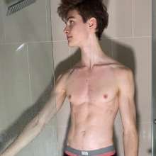 WetlookerUpdates: Wet guys on Wetlooker!
