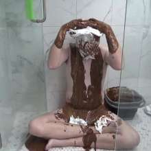 mhop: 1 Big Sloppy Bucket and 4 Shaving Foam Pies