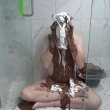 mhop: 1 Big Sloppy Bucket and 4 Shaving Foam Pies