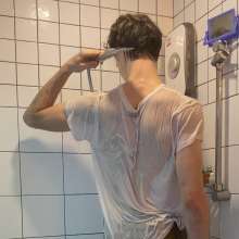 WetlookerUpdates: Wet guys on Wetlooker!
