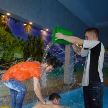 WetlookerUpdates: Wet guys on Wetlooker!