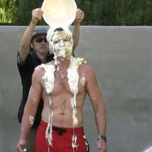 pyd2222: Tribute to our model Musclestooge!