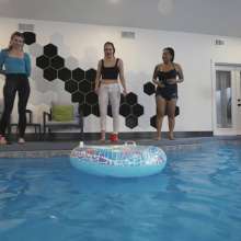WetlookFashion: Jeans Pool Party with Joy, Camille and Reyna