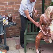 custardcouple: Messy Bar B Cue Sex