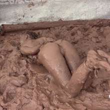 Messygirl: Submissive Mud Slut Dakota