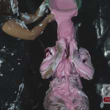 Ready2Wam Studio: Toss The Coin Messy Game with Karla and Maya