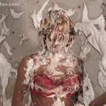 Anglefan: Aida does the pieing, only it backfires!