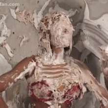 Anglefan: Aida does the pieing, only it backfires!