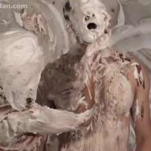 Anglefan: Aida does the pieing, only it backfires!