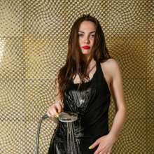 wet.look.me: Wetlook girl in Business Suit | Wetlook.biz