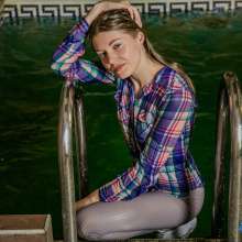 wet.look.me: Wetlook girl in leggings | Wetlook.biz