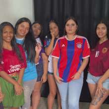 RevSlymsford: 2 Gungetanks: Venezuela V Brazil Footy Vote: Jenny V Heidi