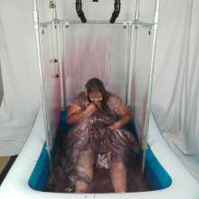CheekyLuna: CheekyLuna Destroys Her Wedding Dress In Gunge Tank