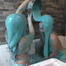 TheGungeZone: Dolly and Lauren's Messy Gunge Bath