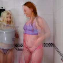 messyhot: Ellie Shoule and Pixie Bell Play in Gunge Clothed