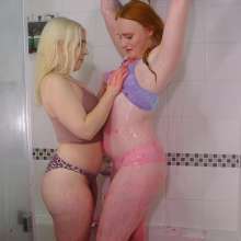 messyhot: Ellie Shoule and Pixie Bell Play in Gunge Clothed