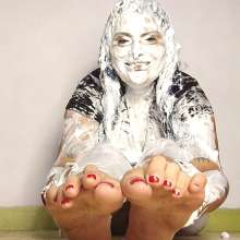 Gunge_baddy: Getting Hot on Shaving Cream Letting Have My Soles