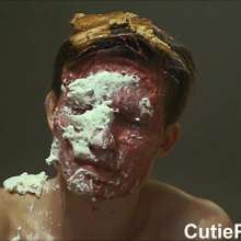 Cutiepied-production: Hector 3 : More Dessert?