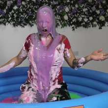TheGungeZone: Kelli's Football Gunge Fun