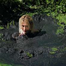 QS4Ever: Lucy Kitty in Too Obvious Swamp