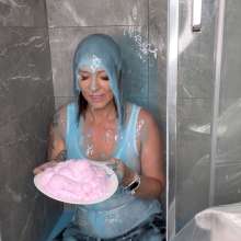 TheGungeZone: Megan's Messy Treat