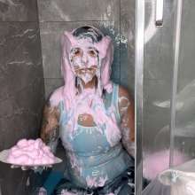 TheGungeZone: Megan's Messy Treat