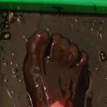 MontyBurns: Messy Monty's Chocolate Foot!