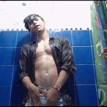 WETColours: Mike Gets Wet in the Shower with Final Striptease