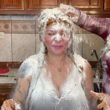 Wam Bagheera Studio: Mother and Daughter in the Messy Beauty Salon