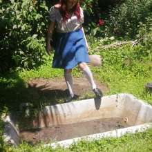 Thefetishgirl: Muddy Mud Play