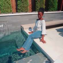 WetlookFashion: Portia Is Getting Wet in Jeans and a White Top