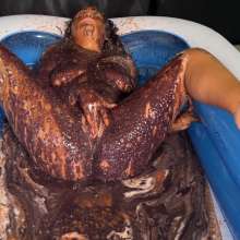 RevSlymsford: Saoirse Hgd Wanks To Climax In Disgusting Savoury Slops