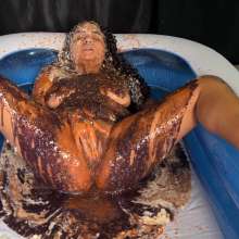 RevSlymsford: Saoirse Hgd Wanks To Climax In Disgusting Savoury Slops