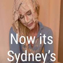 Slimed Models: Scarlett Vs. Sydney: Who Can Get Sloppiest?