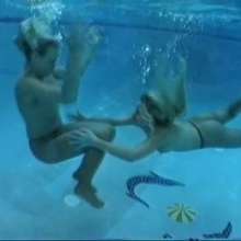 wamtec: Twins Pantyhose Swim