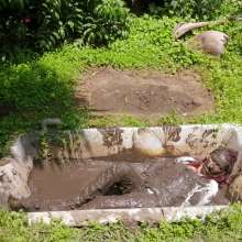 Thefetishgirl: White in Mud
