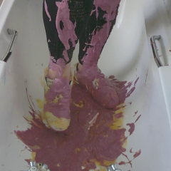 CandyCustard: Candy's messy trainers and leggings in the tub