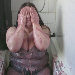 CandyCustard: Candy's messy trainers and leggings in the tub
