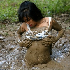 dlodoski: Michelle's Mud Tease (Photos)