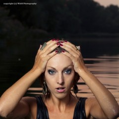 WAM Photography: WAM Photography - Sandra in the lake
