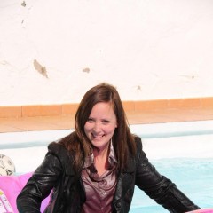 LisaMoomin: Liz and Lucy Wet!