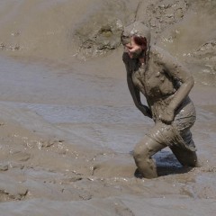 LisaMoomin: Muddy Girls!