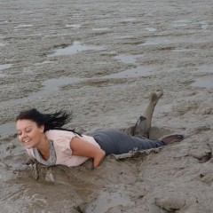 LisaMoomin: Lots Of Sam Muddy!