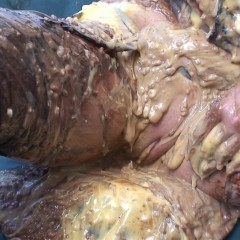 KowalskiBros: Spying on Scarlett as she gets Messy
